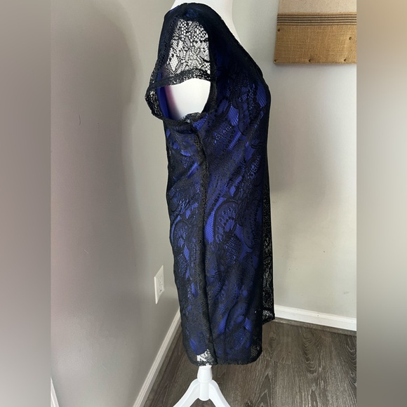 VENUS V-Neck Lace Dress Size M - Picture 5 of 12